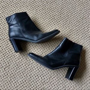 Naturalizer Square Toe Leather Ankle Boots